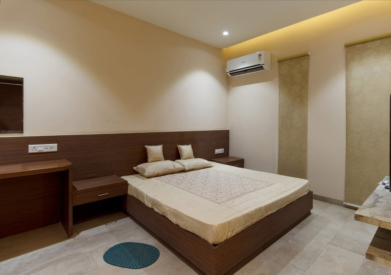 paramount-grande-ameneties-guest-room